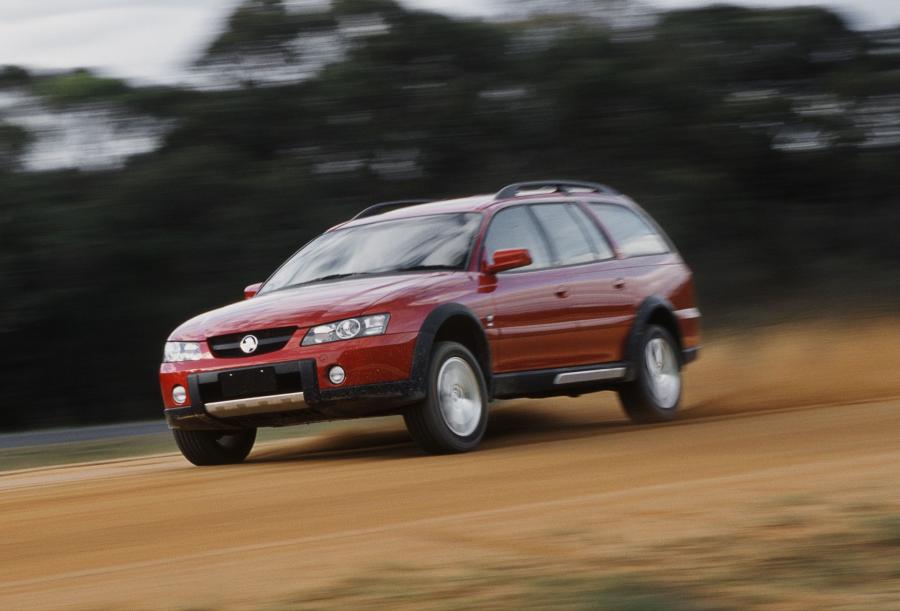  Holden Adventra 2003 года  (фото 15 из 78)